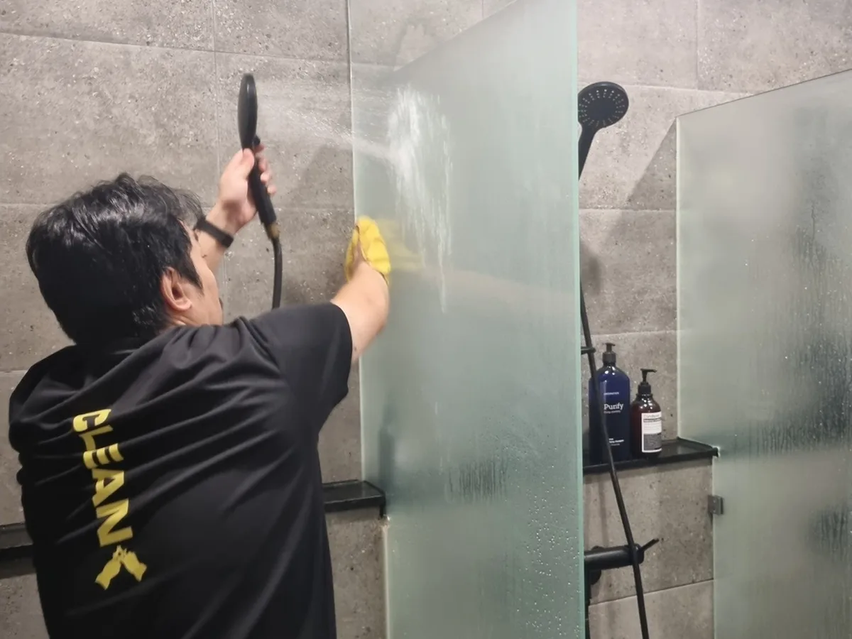 청도군 운문면 건물 세면대·파우더룸 바닥 위생청소 사례 - 행진크린